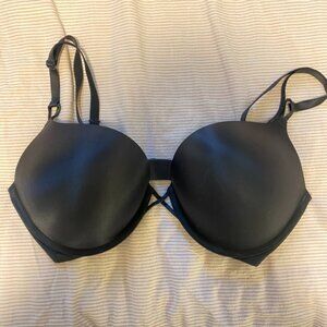 Victoria's Secret Bombshell Plunge